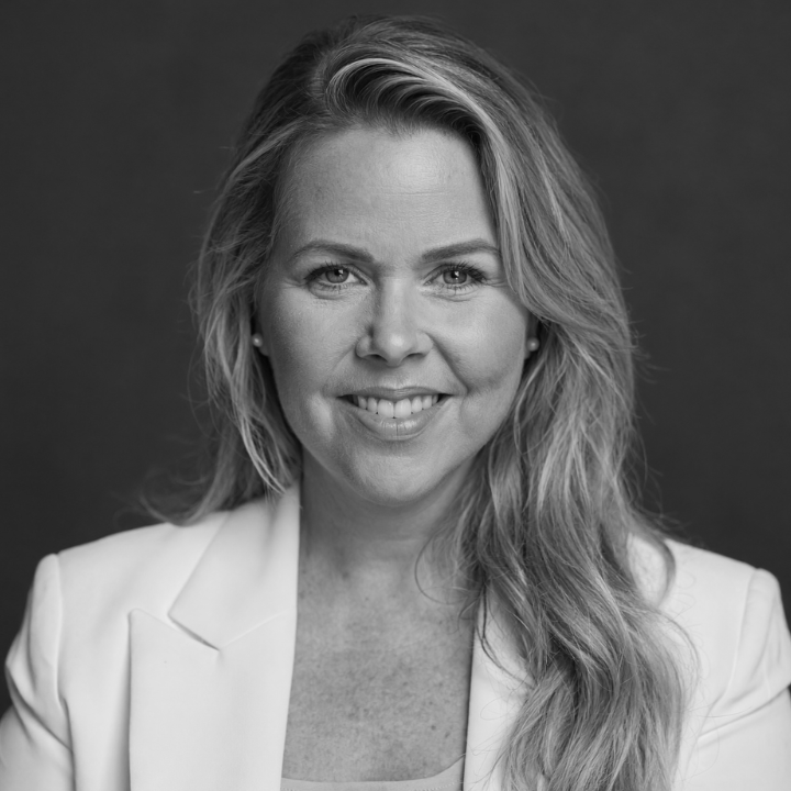 Portrait of Anna C. Mallon, founder of ExitPath Ventures